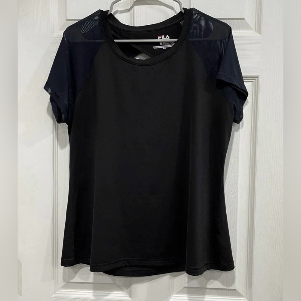 Fila Women’s XL Black Tee Shirt for Workout Yoga Pilates Mesh Sleeves GUC